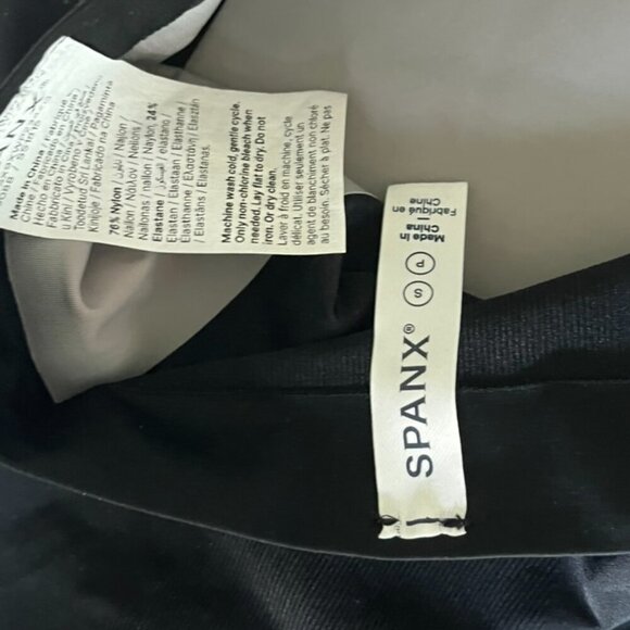 NWT SPANXsculpt Seamless Power High-Waisted Brief in Black Size Small - Picture 3 of 3